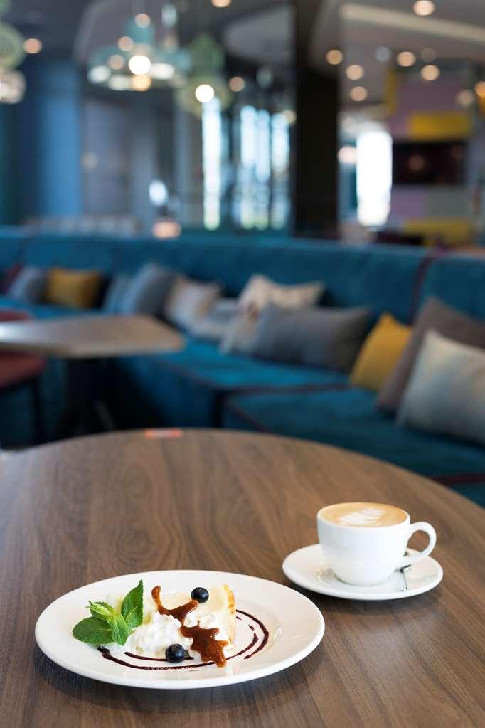 Balice Hampton By Hilton Krakow Airport酒店 餐厅 照片